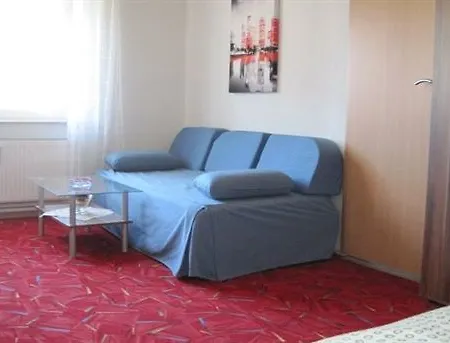 Rogge Guest house 3*